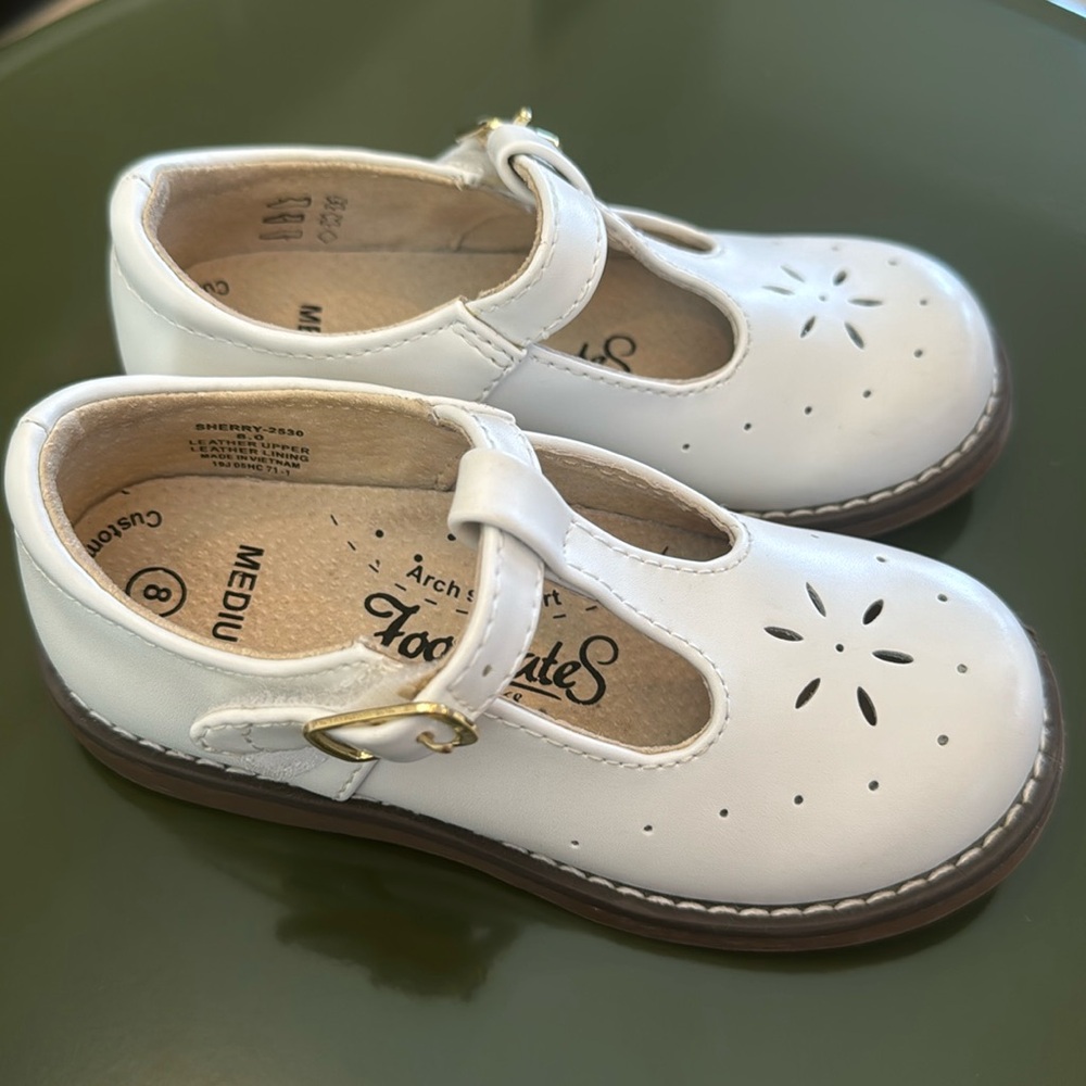 Footmates Velcro t straps
